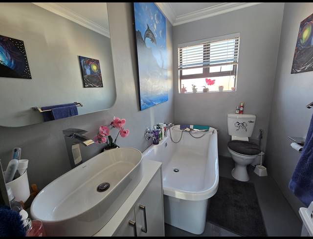 3 BEDROOM SECTIONAL TITLE FOR SALE IN SOUTH CREST